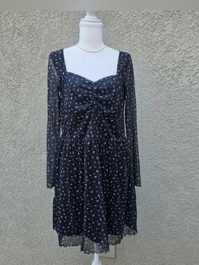 H&M Black Floral Mesh Long-Sleeve Sweetheart Dress